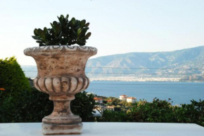 Evelina - Home with View